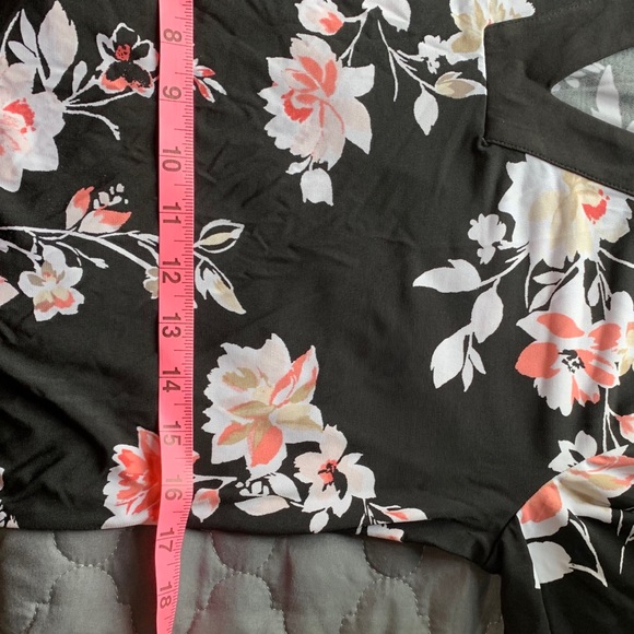 White House Black Market Black and Pink Tunic Top - Picture 6 of 7